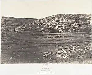 Jérusalem, Tombeau Juif, à trois milles Nord-Nord-Ouest de Jérusalem by Auguste Salzmann|Imprimerie photographique de Blanquart-Évrard, à Lille