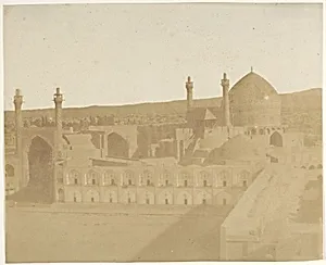 Yran, Piazza a Isphaan