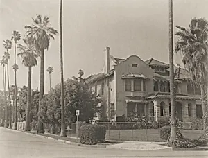 21st Street/Hobart Street, Mid City