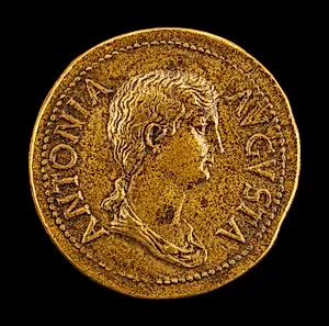 Antonia, 36 B.C.-A.D. c. 38, Daughter of Mark Antony and Octavia [obverse] by Giovanni da Cavino