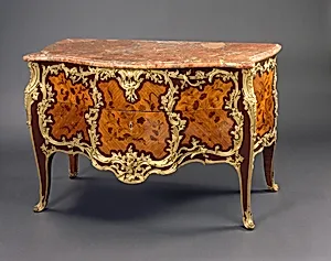 Chest of Drawers (commode)