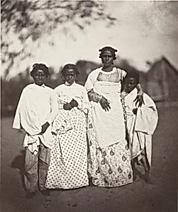 Femme Malgache et Ses Enfants (Madagascan Woman and Her Children) (Plate 3)