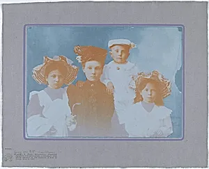 Leaving, 1907