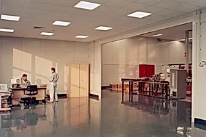 Office, Mitsubishi, Vitre, France