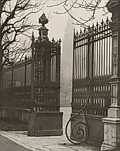 Parktor-Rathaus (Park Gate, City Hall)
