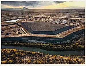 Shiprock Disposal Site, Shiprock, Navajo Nation, 36. 769690596277414 N / -108. 68547605691704 W