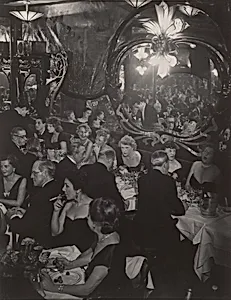 Soirée de gala Chez Maxim's (Gala Soirée at Maxim's)