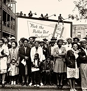 Spectators at the Bud Billiken Parade, Chicago, Illinois