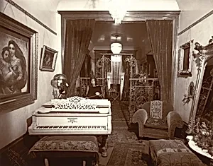 The Heiress, Harlem