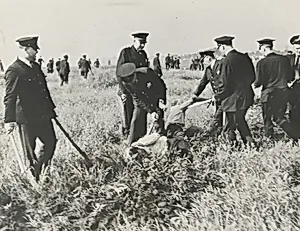Title from caption on object: “Police and Steel Striker Clash in Chicago”