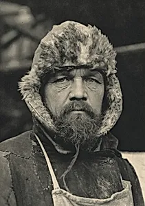 Tovarisch Mikhail: Bricklayer