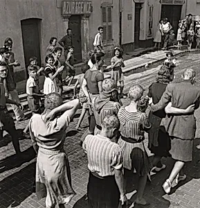 Untitled (women accused of collaboration, St. Tropez, France)