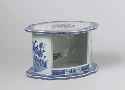 Oval stove with pierced sides and FitzHugh border by anonymous