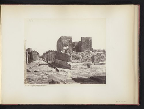 Tempio della Fortuna. Pompei