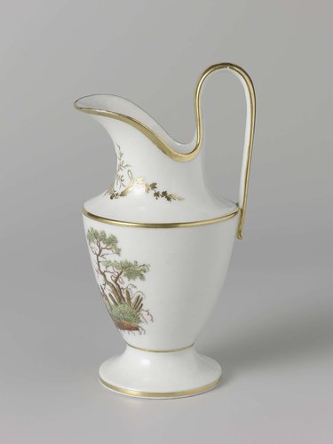 Theepot en melkkan, delen van een theeservies