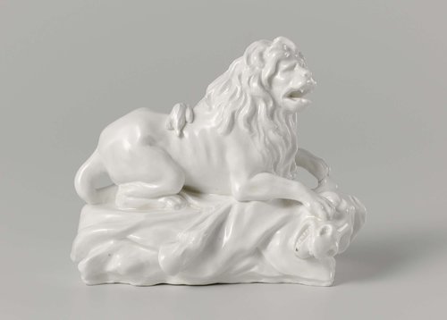 Recumbent lion