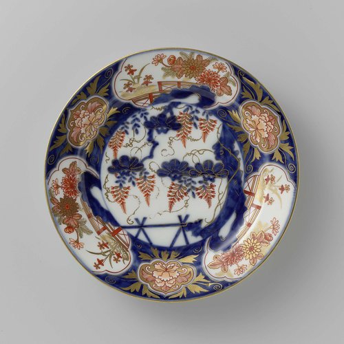 Bord met Imari decor