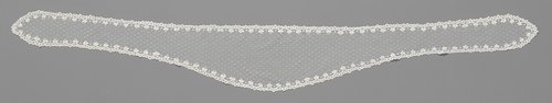 Fanchon van applicatiekant met moesjesfond by anonymous