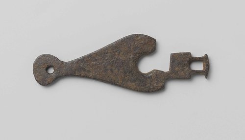 Key latch by anonymous