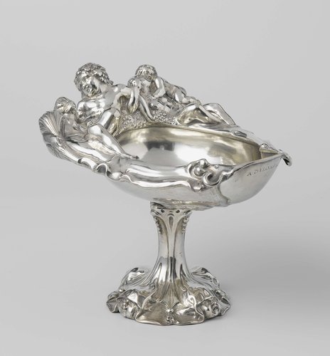 Tazza (drinkschaal op voet)