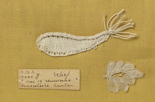 Staal kloskant met grove draad als voorbeeld van een 'rib' (19e eeuw) by anonymous