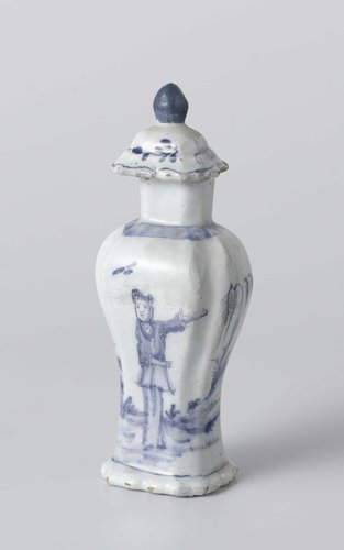 Dekselpot van blauw beschilderde faience