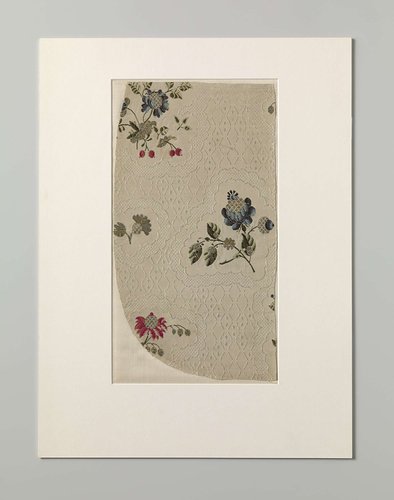 Fragment gebrocheerde zijde by anonymous