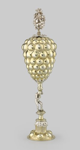 Druivenbeker van verguld zilver