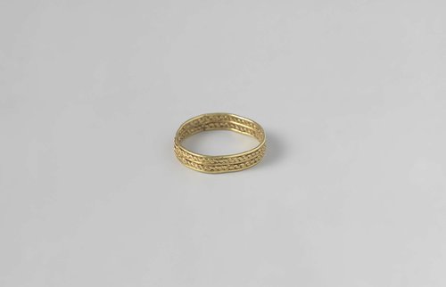 Pinkring by anonymous