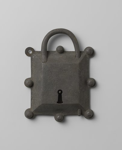 Hangslot by Unknown Artist