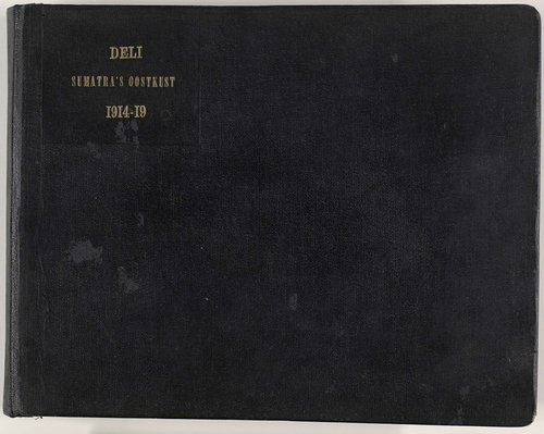 Fotoalbum van Bennink en Riphagen, architecten en aannemers te Medan 1914-1919 by anonymous