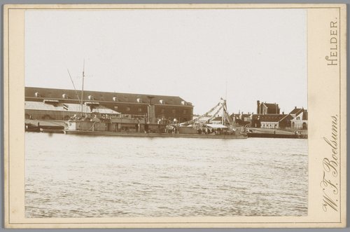 Rammonitor Zr. Ms. Luipaard in de haven van Den Helder