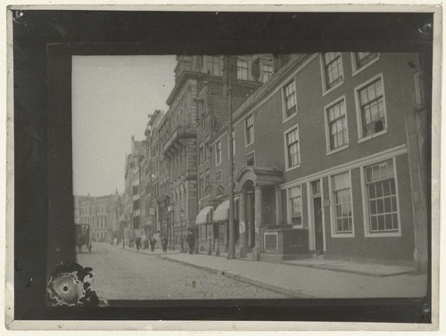 Gezicht op het Rokin te Amsterdam by George Hendrik Breitner