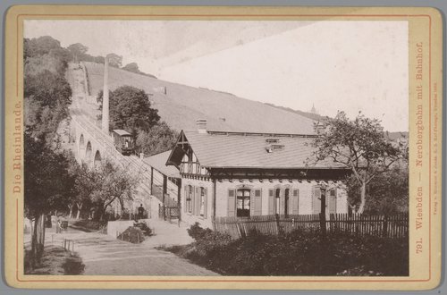 Wiesbden - Nerobergbahn mit Bahnhof