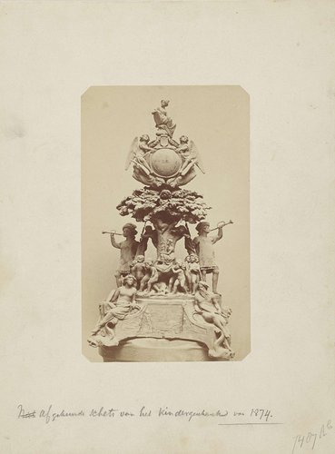 Ontwerp voor het huldebewijs aangeboden aan koning Willem III door de Nederlandse jeugd in 1874 by anonymous