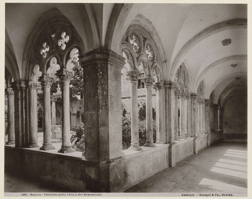 Kloostergang van het Dominicanenklooster te Dubrovnik
