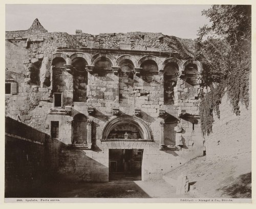 Spalato. Porta aurea