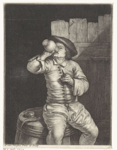 Drinkende man op een ton