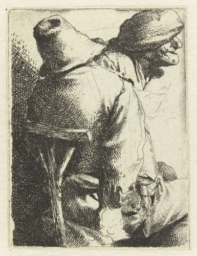 Man zittend op rug gezien, vrouwen- of mannenhoofd met muts