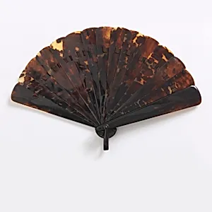 Brisé fan by Unknown