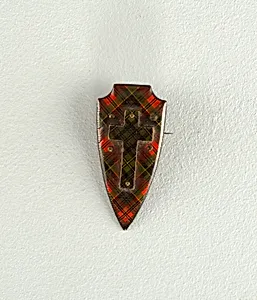 Brooch by Unknown