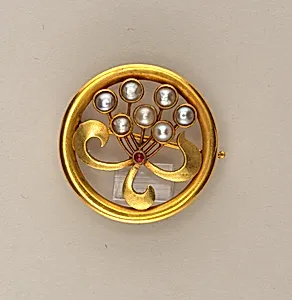 Brooch with Pearls