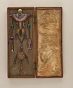 chatelaine by G. Parvis