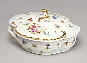 Covered Dish (with Tray)