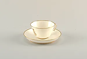 Cup and Saucer, from a Napoleon III Table Service (Tasse et soucoupe, Service Ã  Chiffre DorÃ© de l'Empereur NapolÃ©on III)