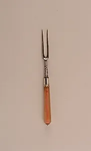 Fork with Eight-Paneled Agate Handle