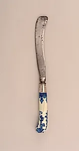 Knife with Porcelain Handle