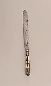 Knife with Triangular Pattern Ivory and Bone Handle