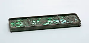 Pen tray