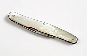 Pocket Knife from Traveling Dressing Case